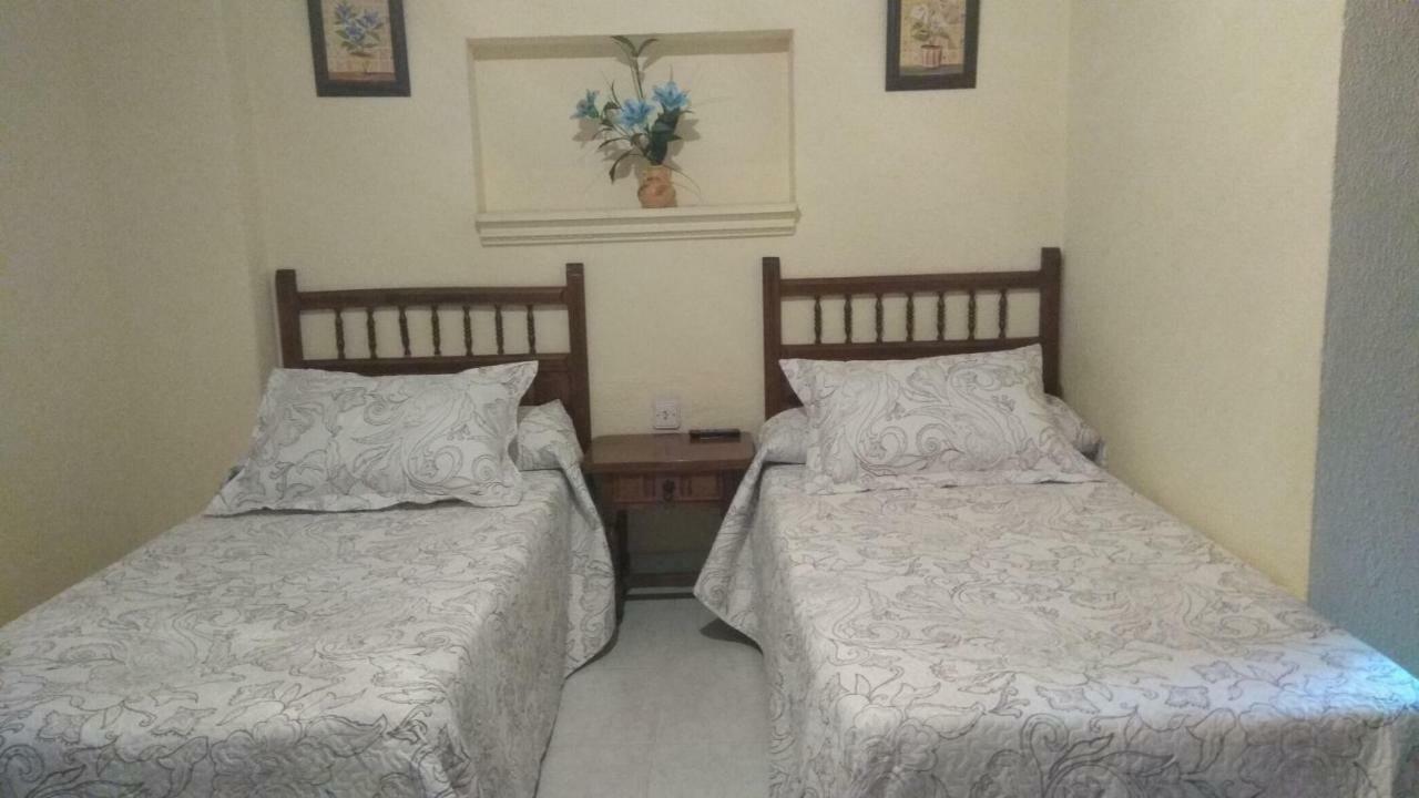 Hostal Alameda Mérida Exterior foto